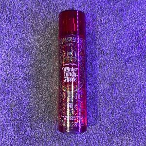 Bath and body works(winter candy apple-8fl oz)